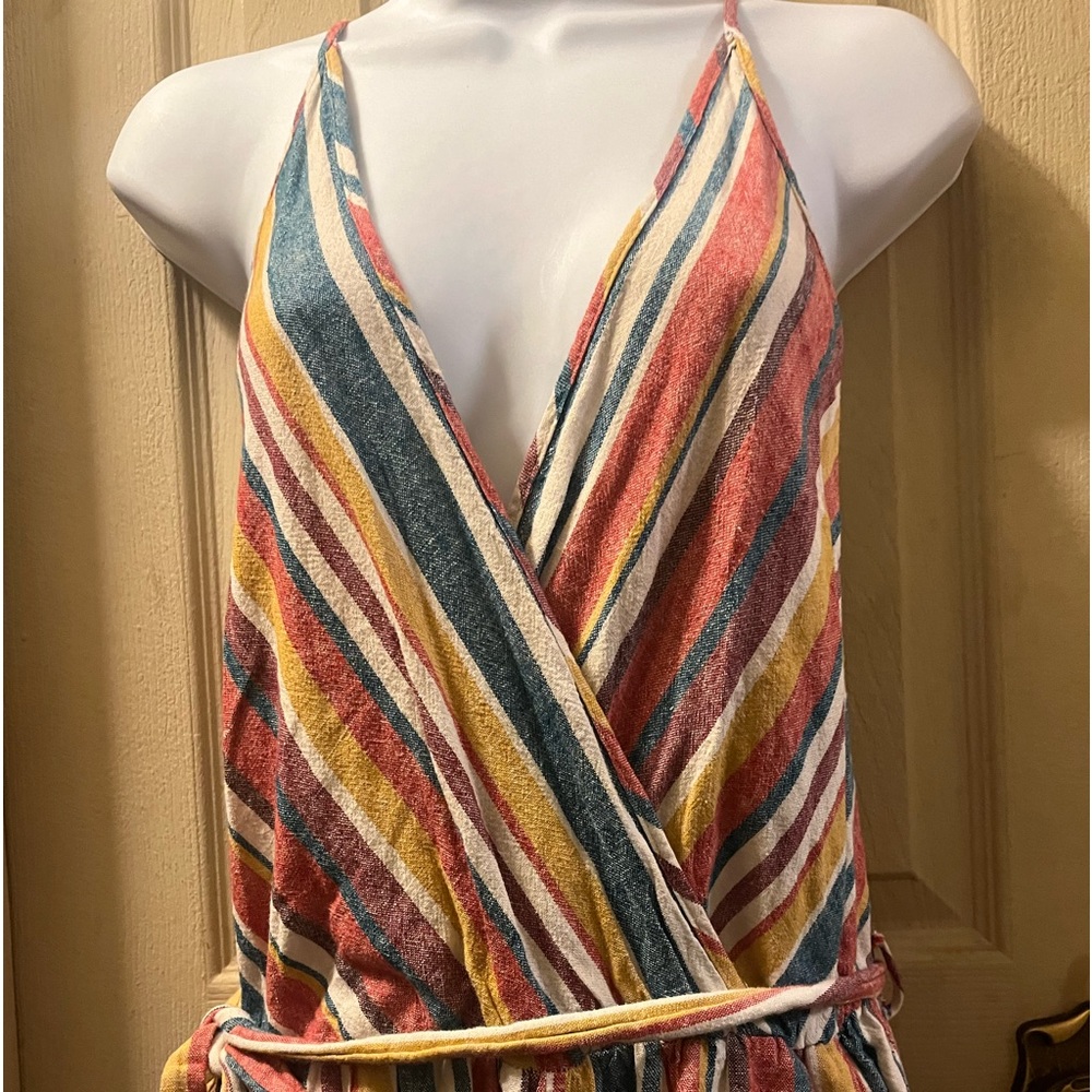 BEIGE by ECI (L). Deep V Vertical stripes pocketed / belted
